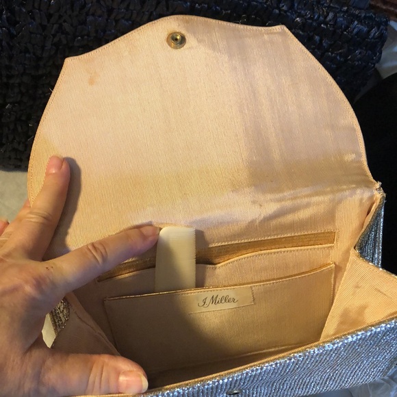 ✨ Vintage J. Miller gold lame lined snap close clutch plus comb - Picture 5 of 10